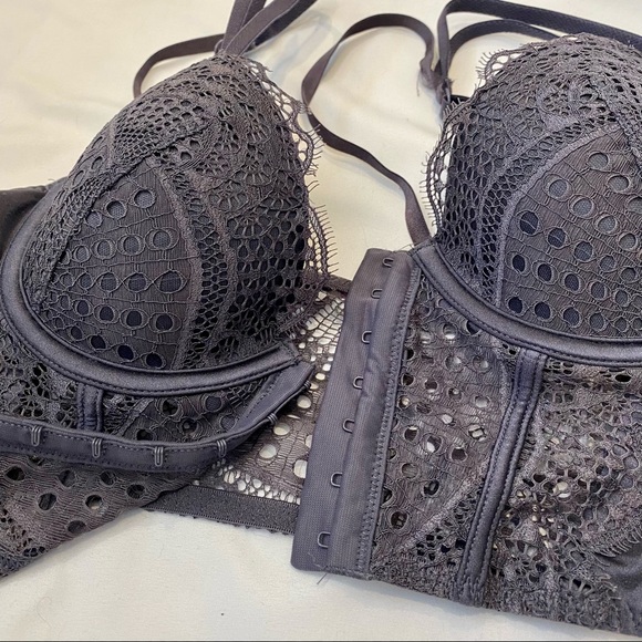 Strappy Lace Bustier Bralette - Picture 2 of 4